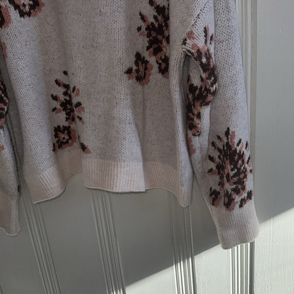 Creamy Pink Knox Rose Sweater with Brown and Pink Floral Pattern Size XXL - Picture 3 of 8